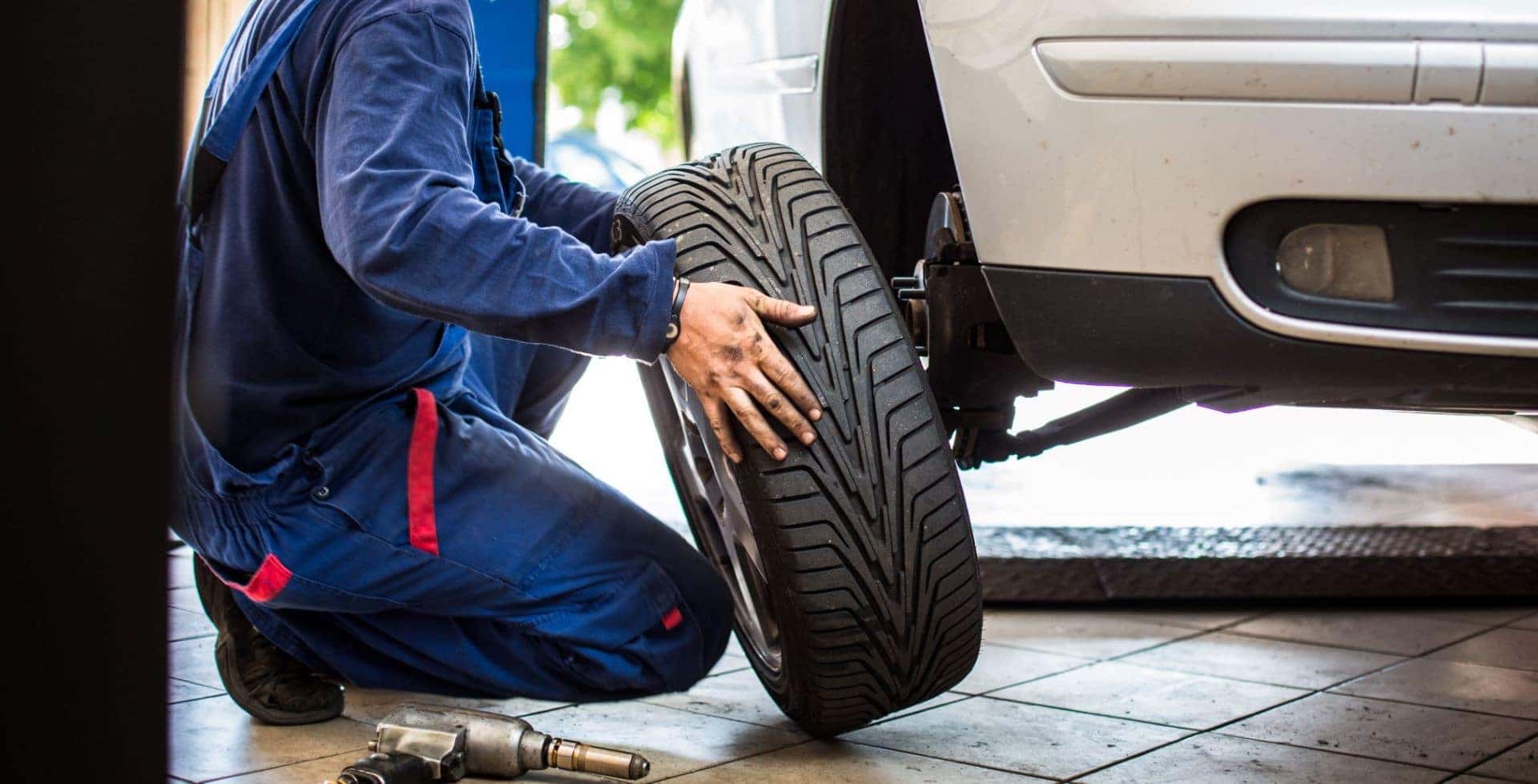 8 Signs You Might Need To Change Your Vehicle’s Tires