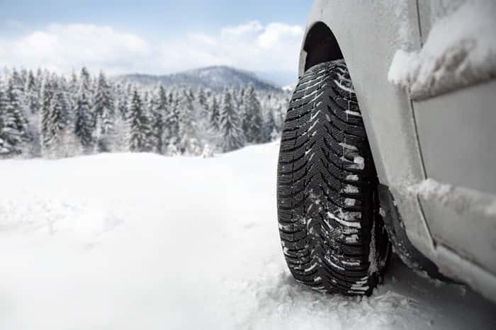 Mazda SUVs driving in the snow
