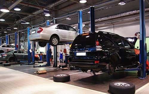 Service-Bay8