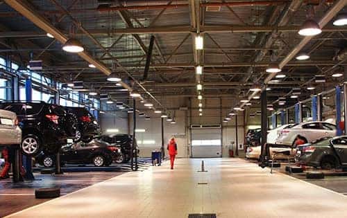 Service-Bay9