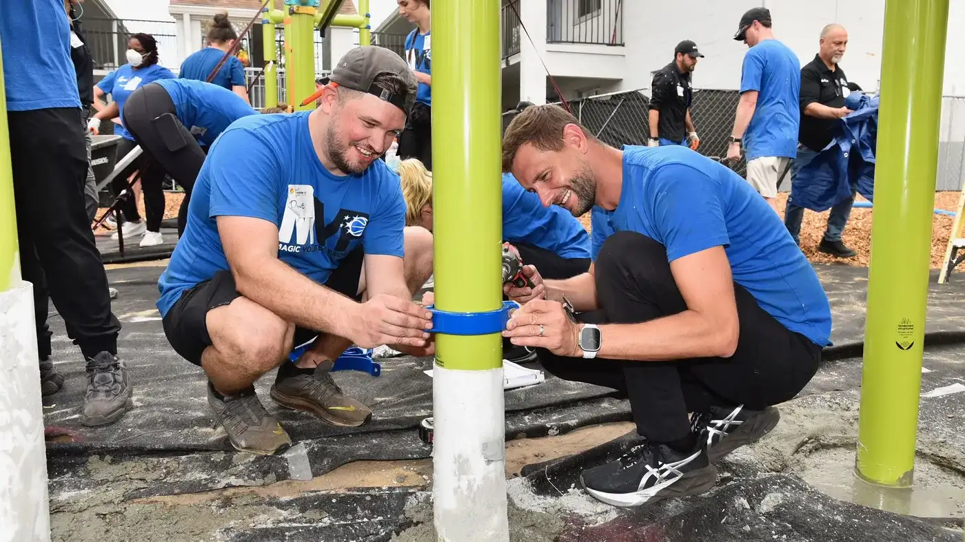 City Kia volunteers giving back in the Central Florida community