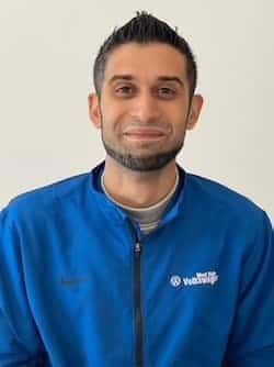 Mohsin "Mo" Alvi