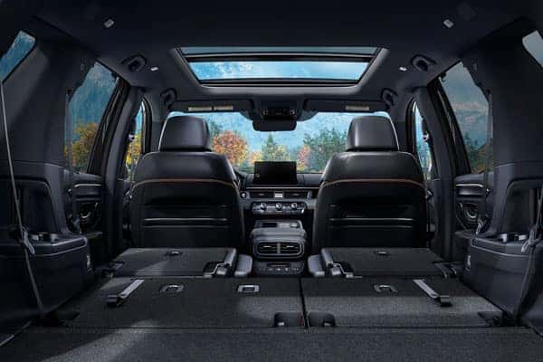Honda Pilot Black Edition interior view
