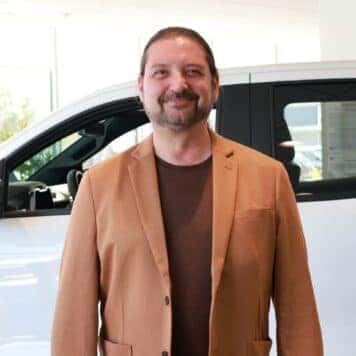 Niko Karvunidis