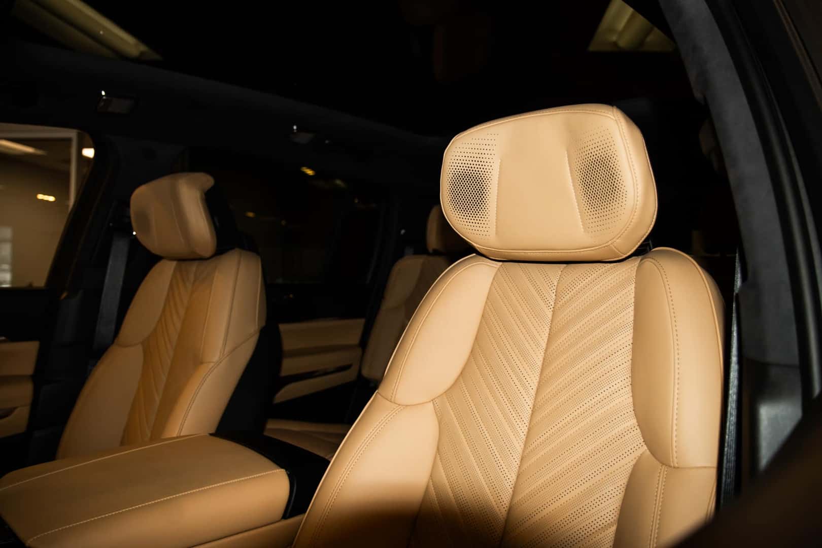 escalade IQ seats