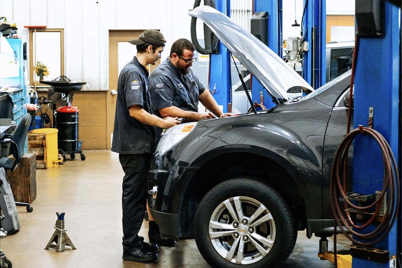 Service Shop team