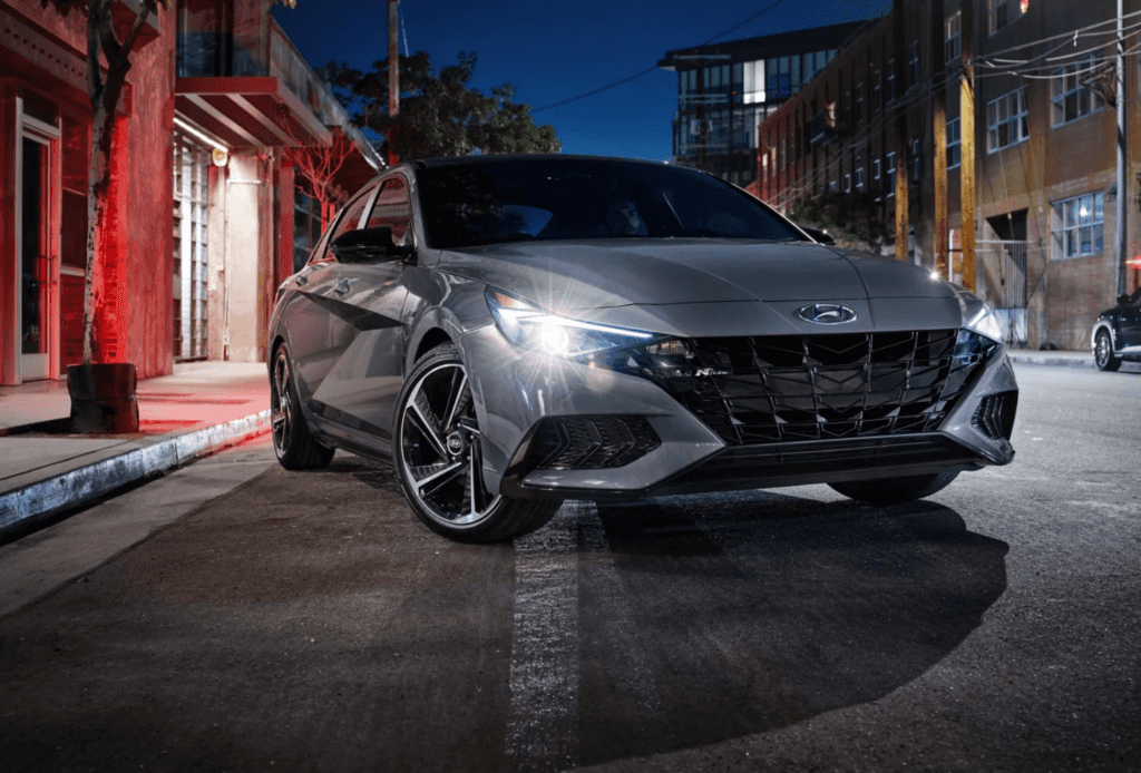 hyundai elantra 2
