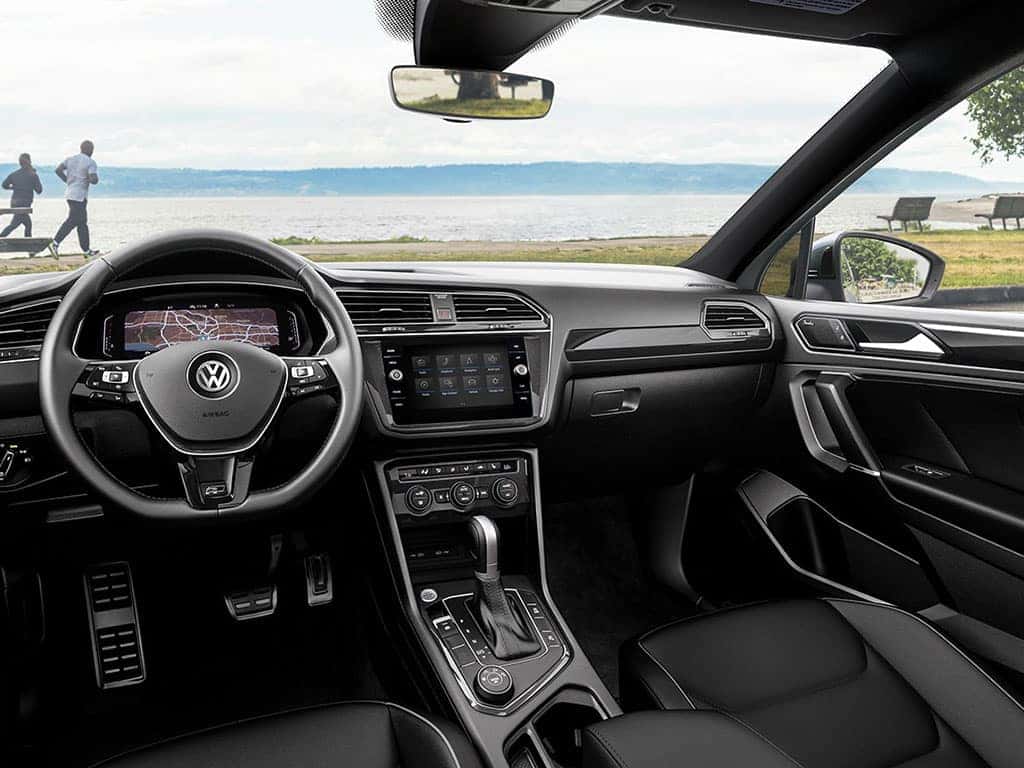 https://di-uploads-pod33.dealerinspire.com/volkswagenofmarion/uploads/2021/05/2021-vw-tiguan-interior.jpg