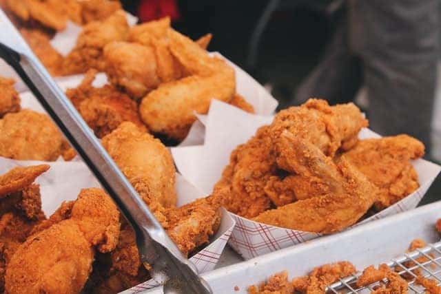 A plate of the best fried chicken in Marion, Illinois