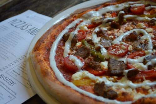 Pizza from a restaurant with outdoor seating in Marion, Illinois