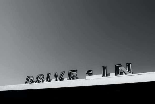 Drive-in restaurants in Marion, Illinois