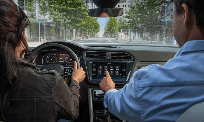 2024 Volkswagen Tiguan interior driving features
