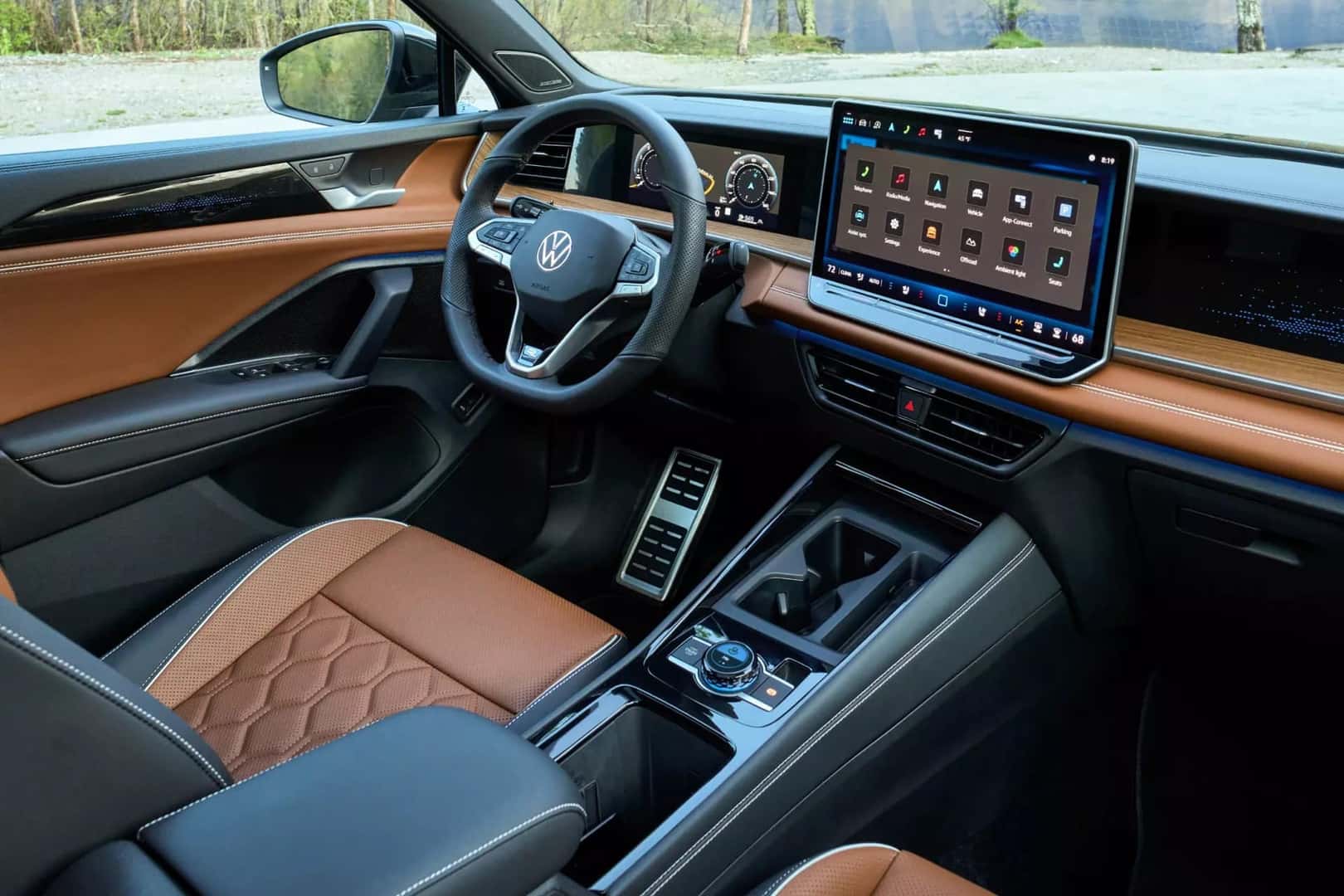2026 Volkswagen Tiguan Dashboard and Tech